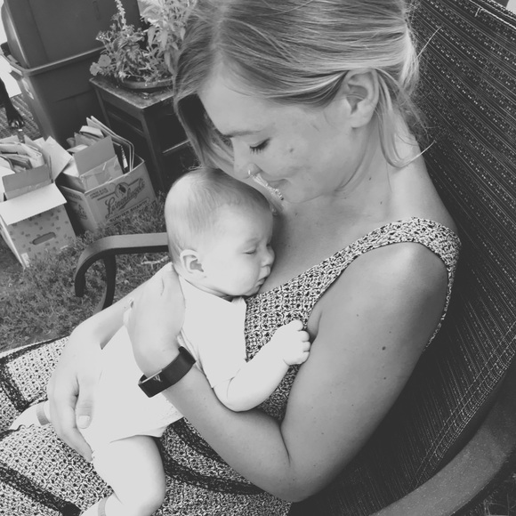 Meet your Posher, Courtney - Picture 2 of 6